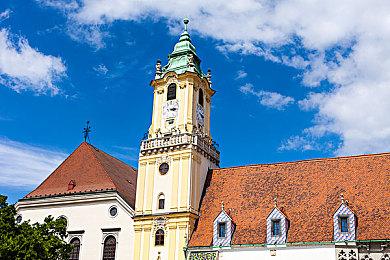 粉丝用虚幻4重制《极品飞车：地下狂飙2》 演示放出